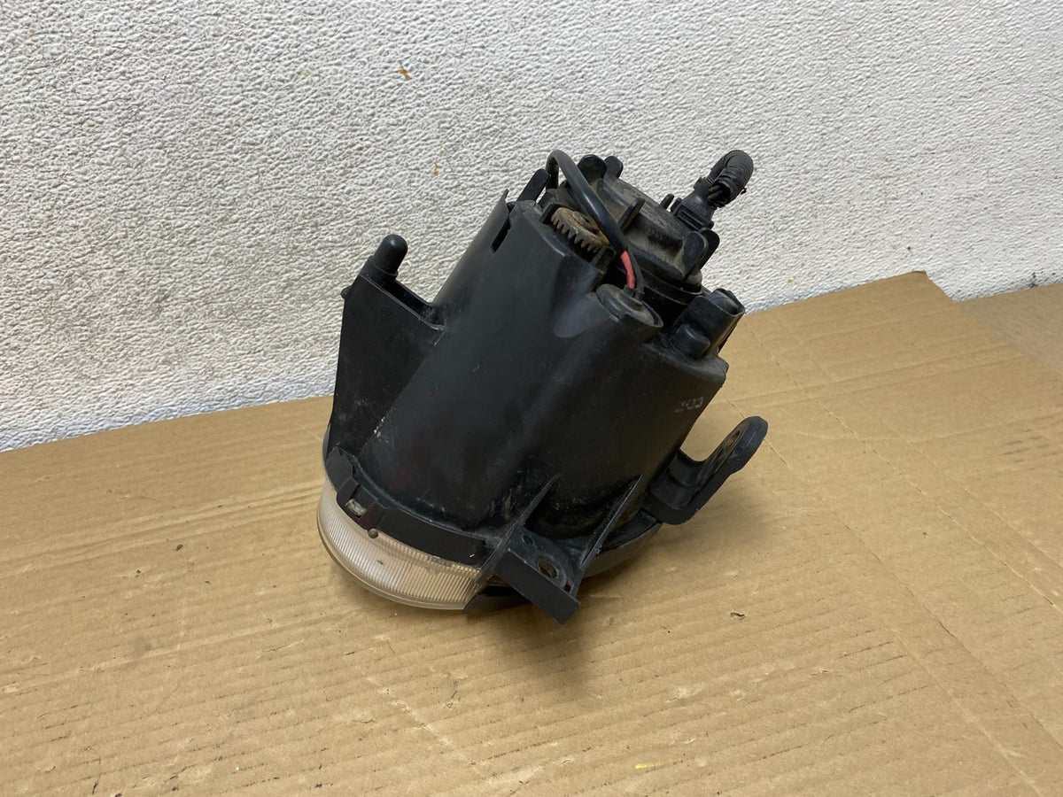 2003 to 2005 Kia Optima Left Side Inner Headlight AG8942 PS3