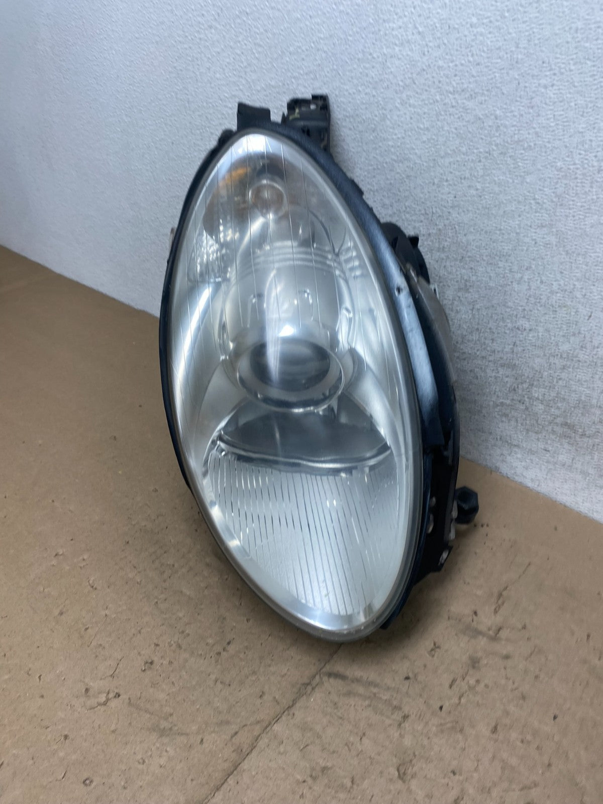 Halogen 2006 2010 Mercedes W251 R-Class Right Passenger Headlight AG5557 DW1