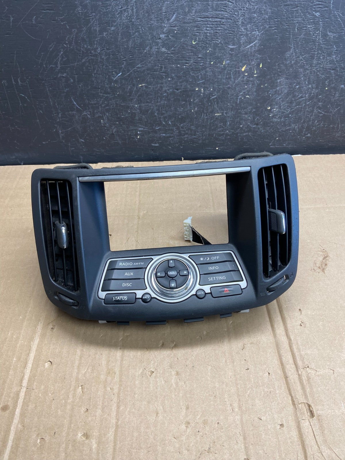 2010 to 2013 Infiniti G37 Radio Player Climate Control Panel Bezel AD7101 DG0
