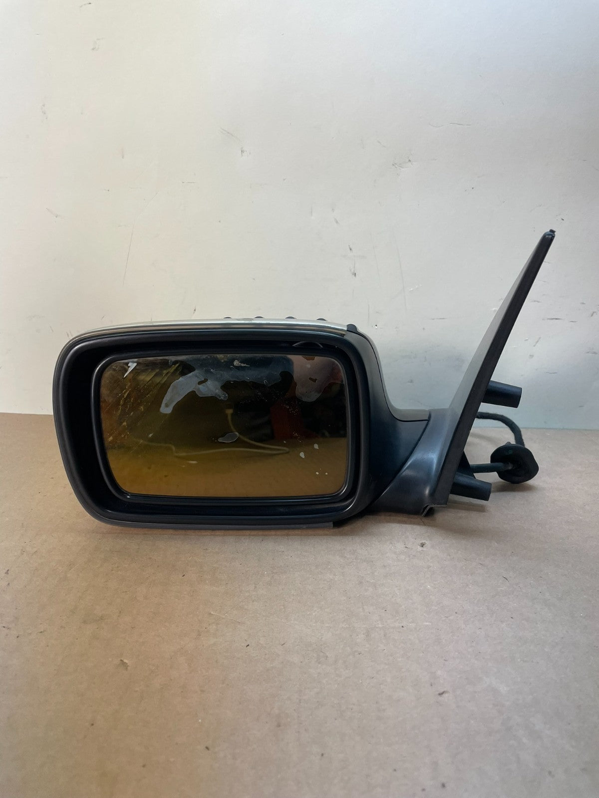 2002 - 2005 BMW 7 745i Series Left Driver LH Side View Door Mirror ai0821 DG8