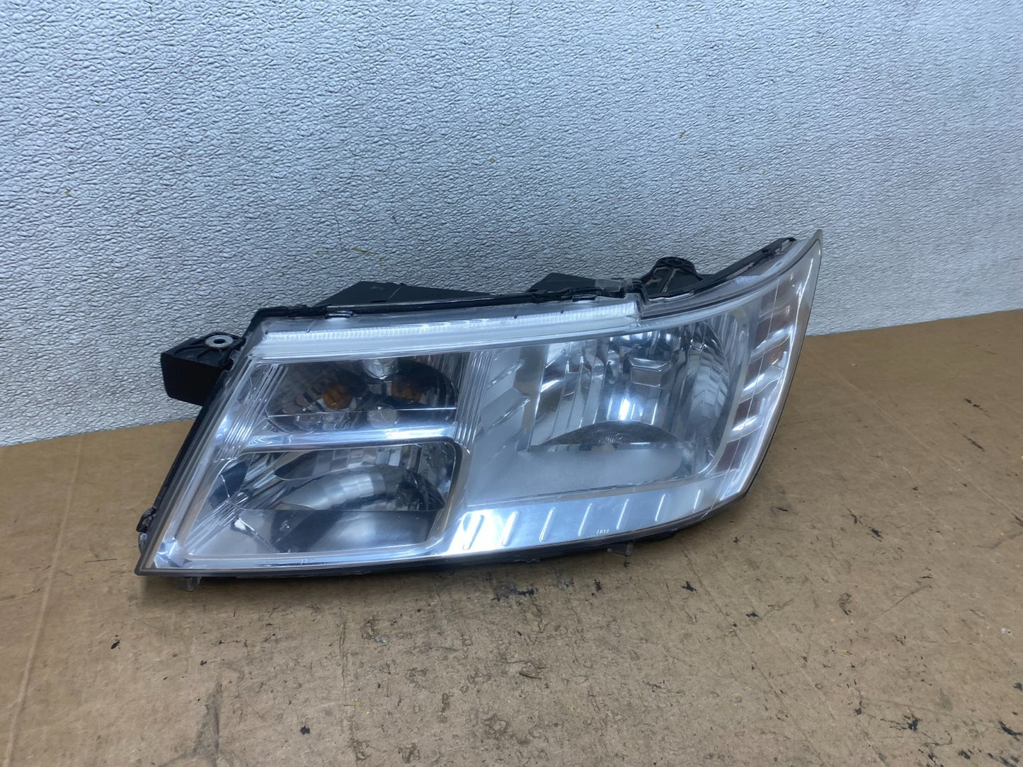 2009 to 2017 Dodge Journey Headlight Left Driver Lh Side Halogen Oem T5397 DW0
