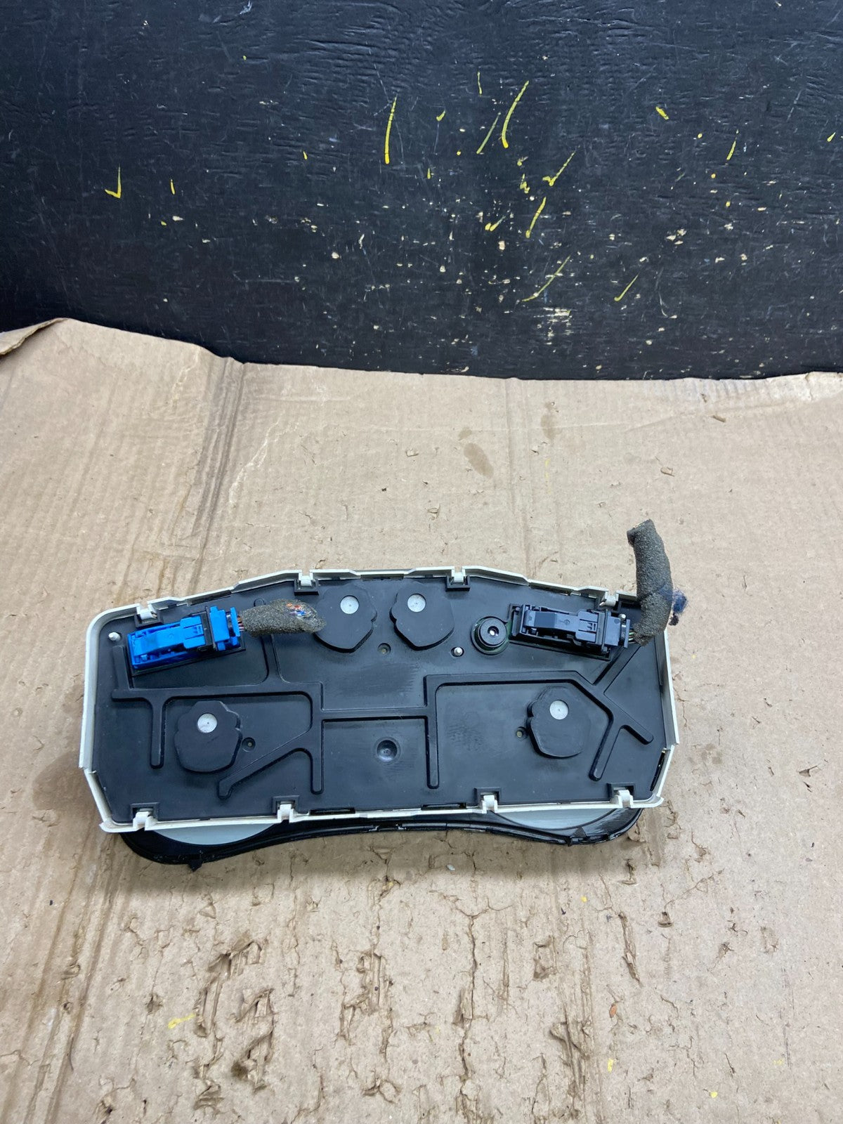 2011 to 2013 Ford Transit Connect Speedometer Gauge Cluster OEM x6363  DG5