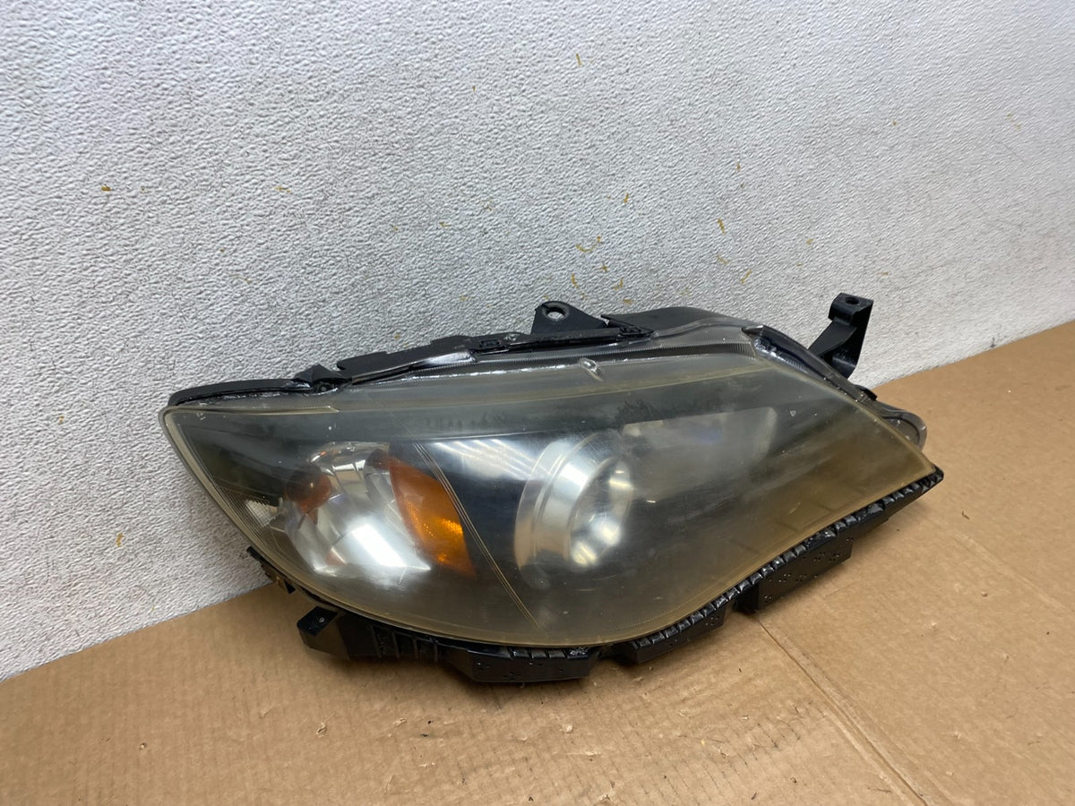 2008 to 2011 Subaru Impreza Right Passenger Side Halogen Headlight AI4473 DW2