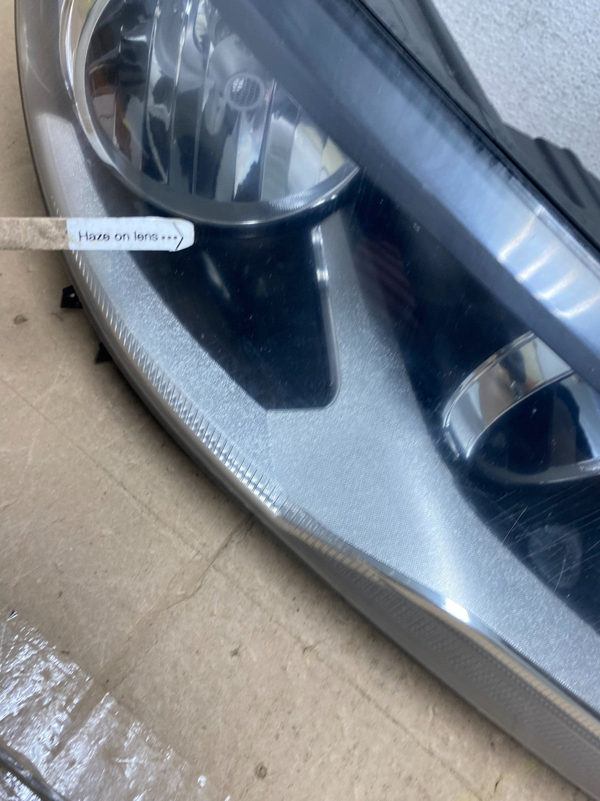 2012 to 2018 Volkswagen Tiguan Right Passenger RH Halogen Headlight AE6885 DW4