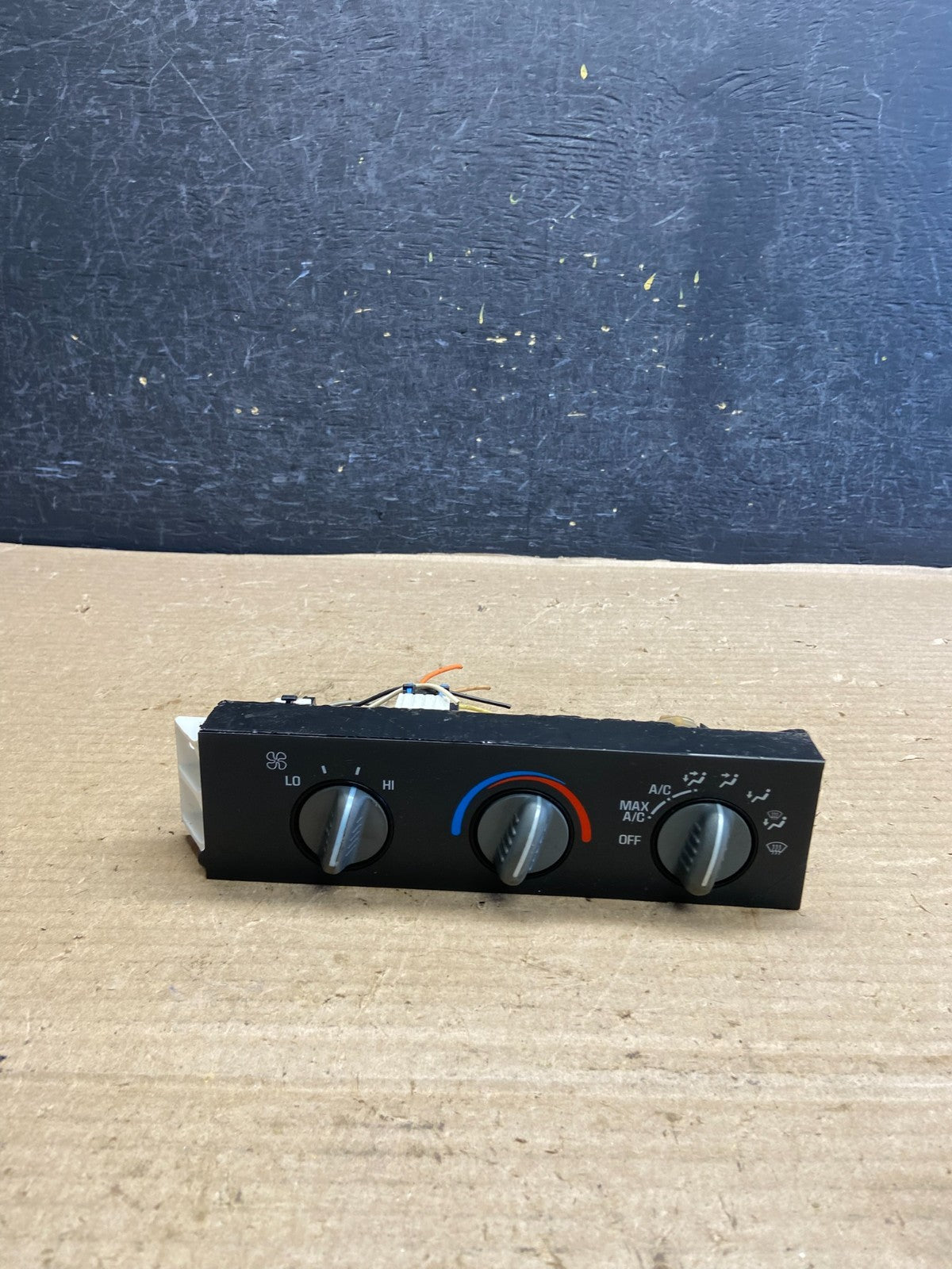 2001 - 2007 GMC Chevrolet Express 1500 Climate Control A/C AH3828 DG0