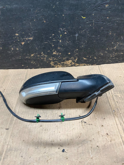 2006-2010 Volkswagen Jetta right  View Door Mirror Turn Signal OEM W2232 MS3
