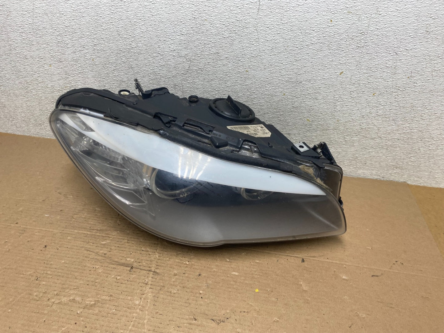 2011 2012 2013 BMW 5 F10 Right Passenger RH Halogen Headlight OEM Q9126 DW1