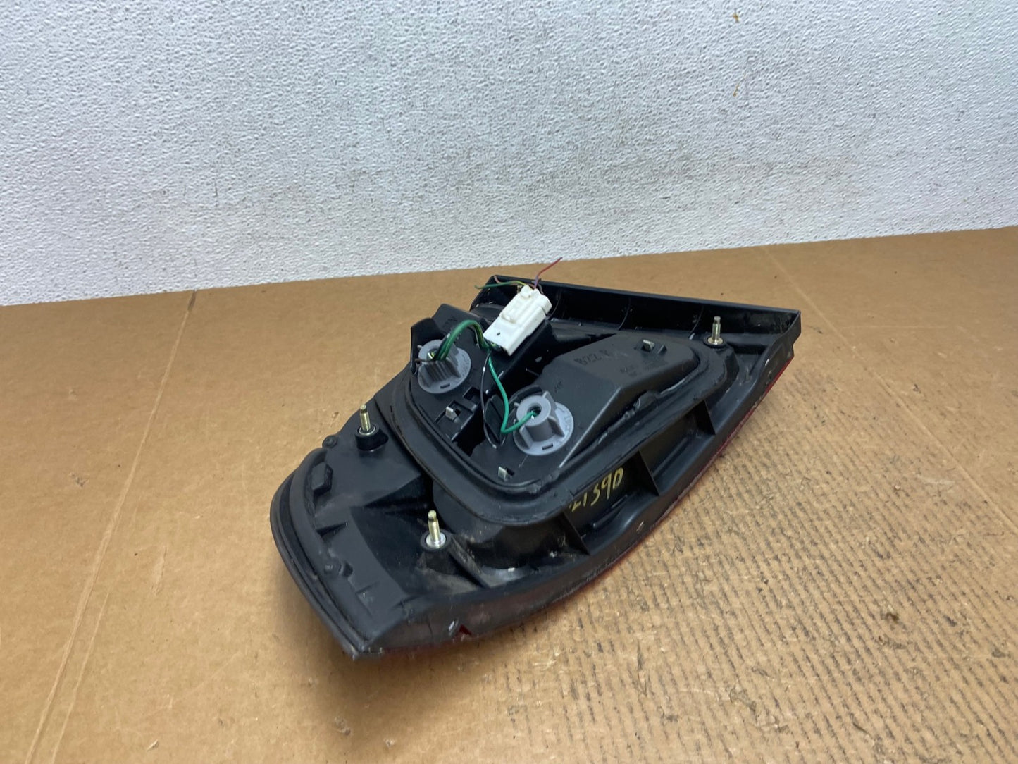 2000 2001 2002 2003 Nissan Sentra Right Passenger Side Tail Light AE1390 LK5