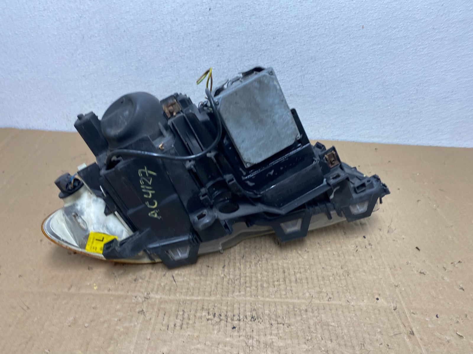 2002 to 2003 BMW 325Ci 330Ci E46 Coupe Left Side Xenon Headlight AC4127 DW7