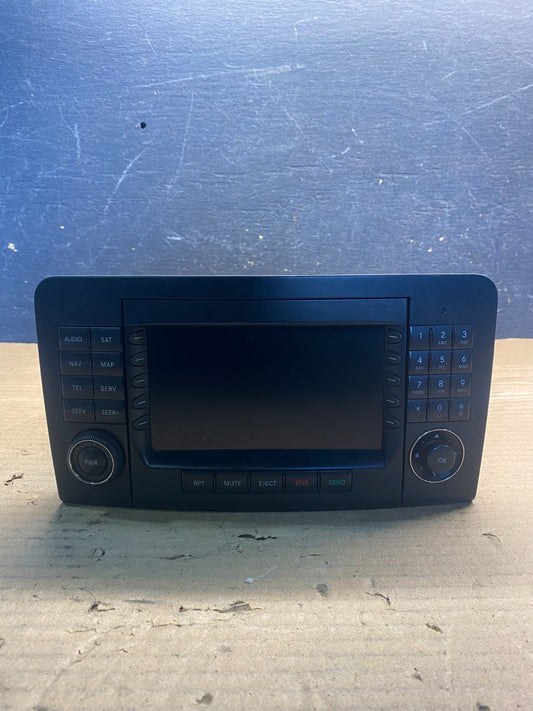 2006 2007 2008 Mercedes ML350 GL450 Radio Navigation Screen Display aa3170 DG0