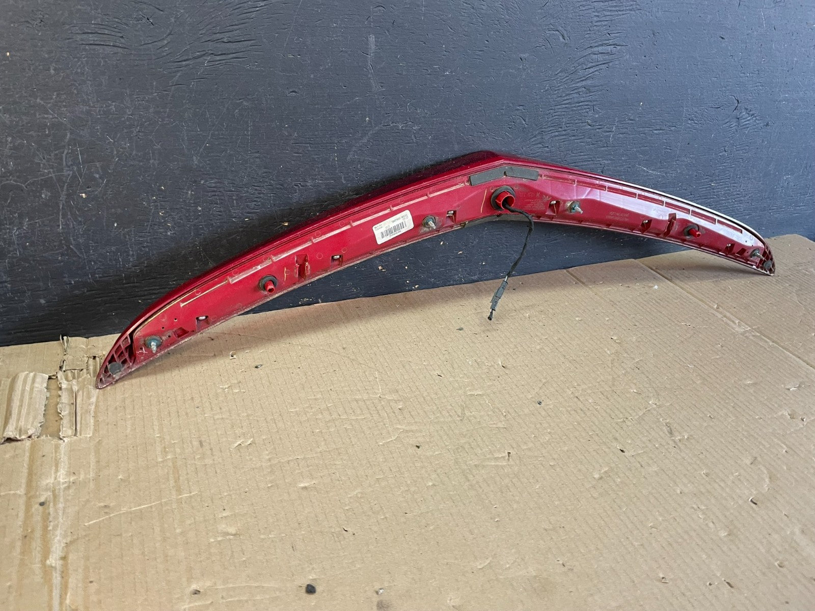 2013 to 2017 Cadillac XTS LED Third 3rd Center Tail Trunk Light AE3643 DG4