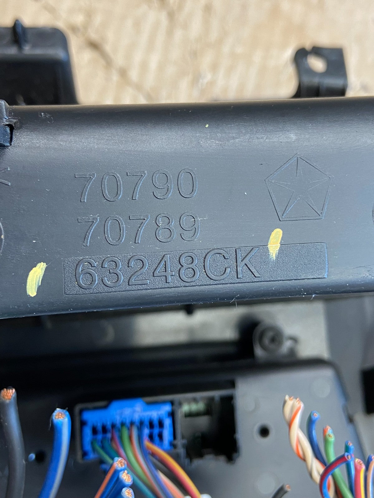 2008-2010 Dodge Grand Caravan A/C Climate Control Unit Bezel Trim ae1926 DG5