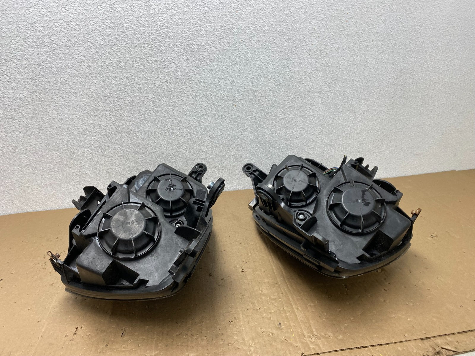 2007 to 2012 Gmc Acadia Halogen Headlights Left+Right Side AC5975 DW10