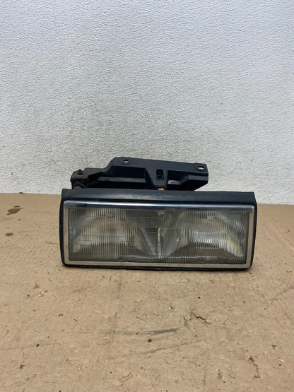 1991 to 1993 Cadillac Deville Fleetwood Right Side Headlight AG54560