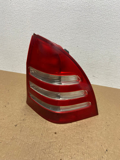 2003 to 2004 Mercedes W203 C-Class Right Passenger Tail Light AC1512 LK0