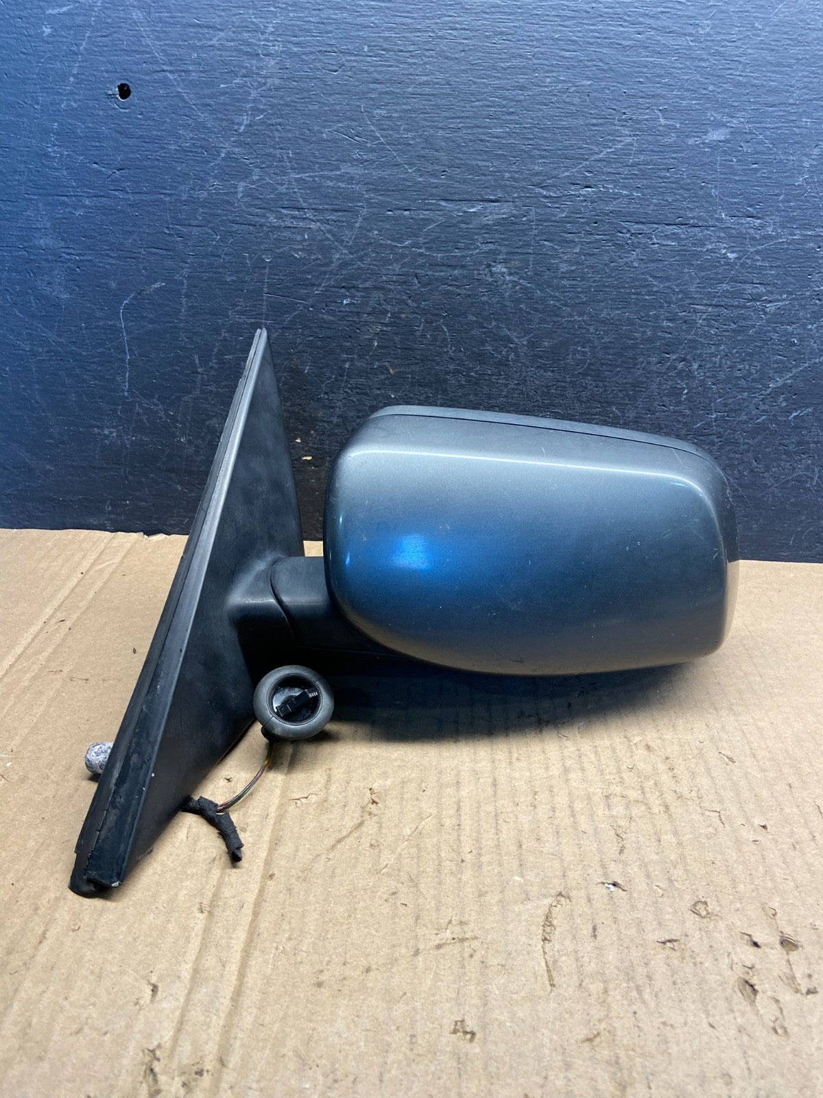 2004 - 2006 BMW 5-Series 525i 530i Left Driver LH Door View Mirror AE2369 DW0