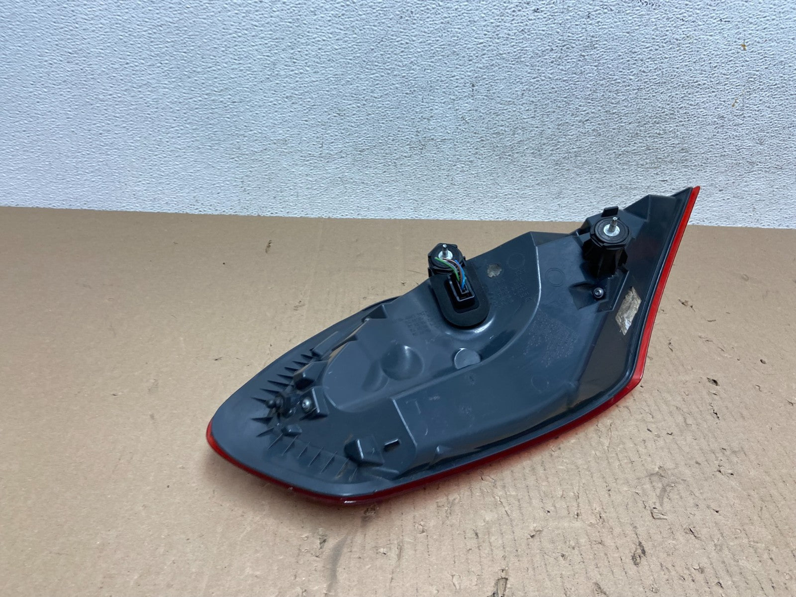 2012 - 2017 BMW F06 650i Left Driver LH Side Tail Light AE7359 DG4
