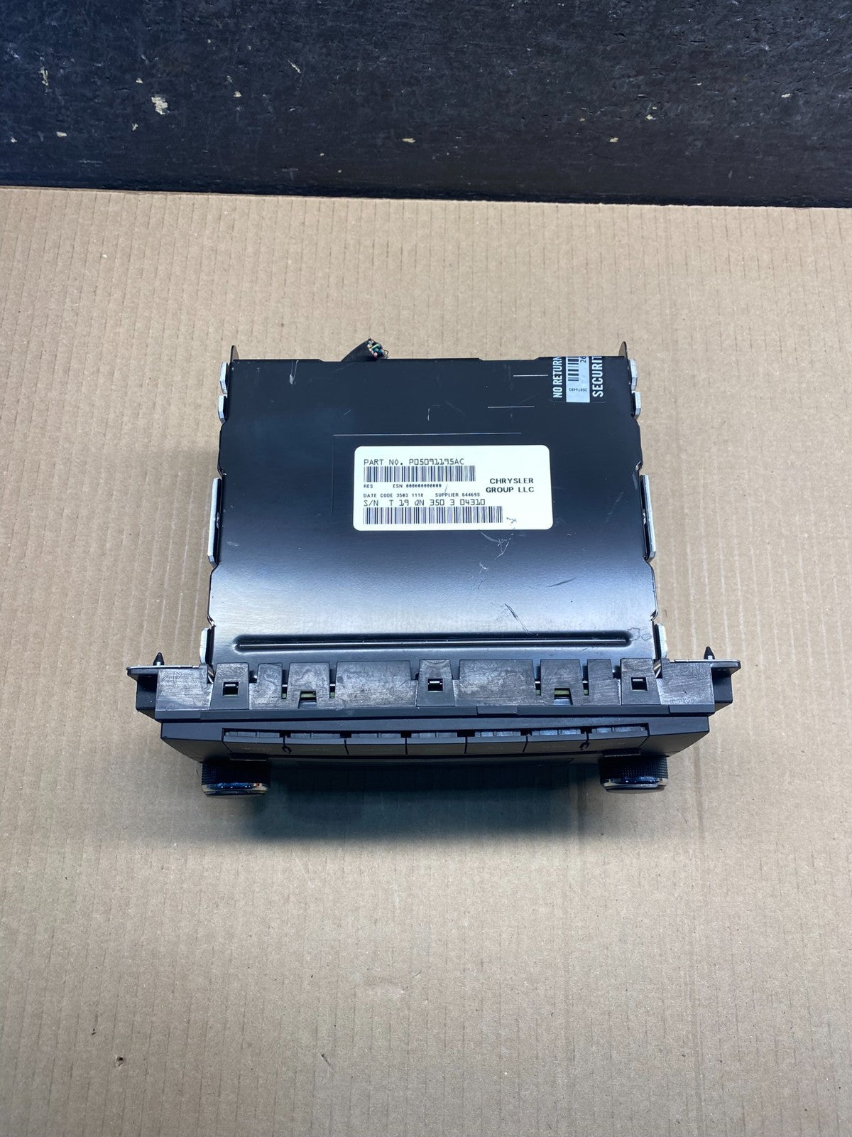 2007-2012 Chrysler Dodge Jeep Ram Radio CD MP3 AUX Receiver AI4809 DG3