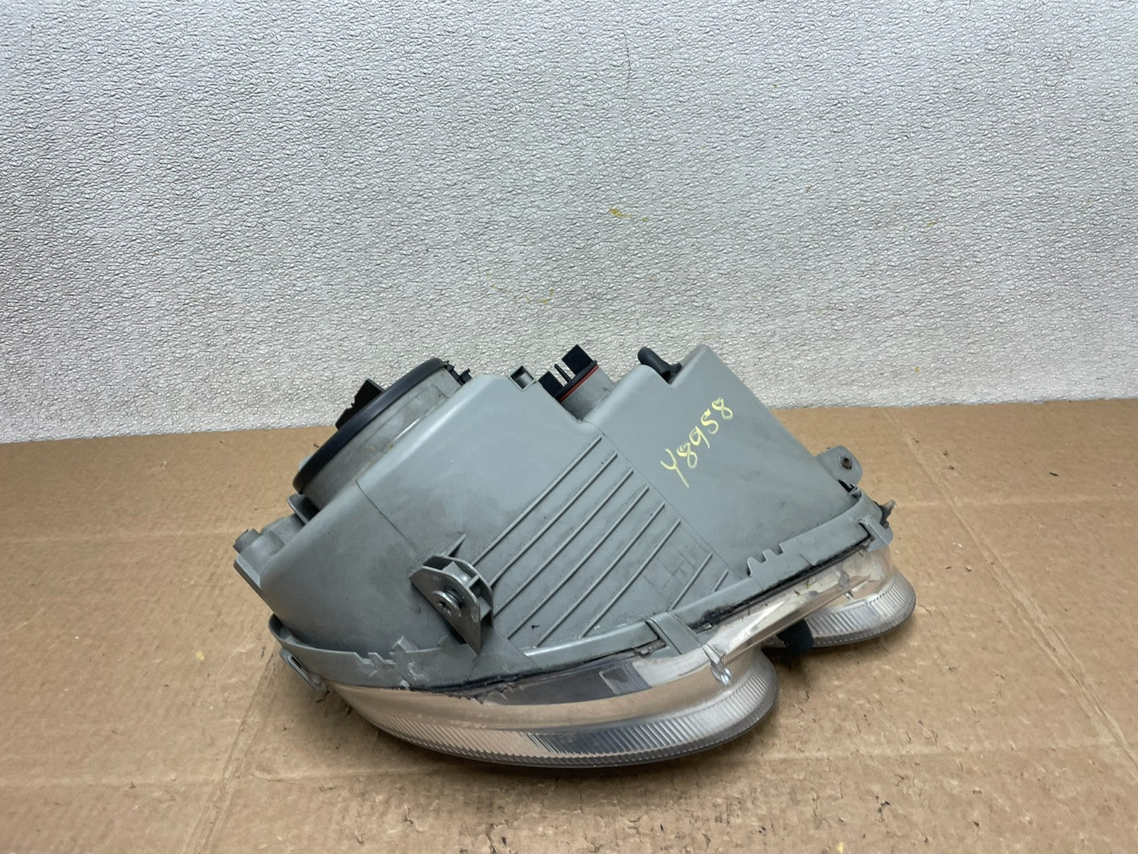2003-2005 Mercedes Benz W209 CLK CLK350 Left Driver Halogen Headlight Y8958 DW6