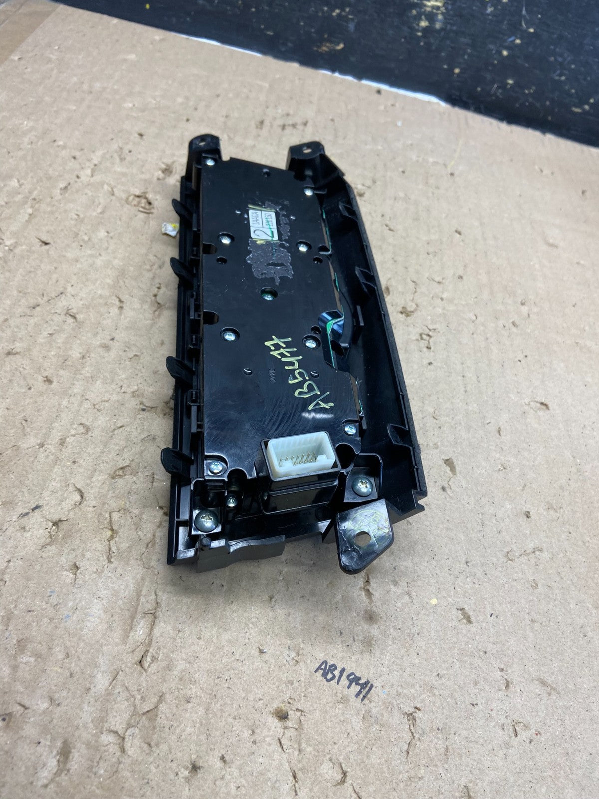 2009-2014 Nissan Murano AM FM Radio CD Control Panel AB5477 DG4