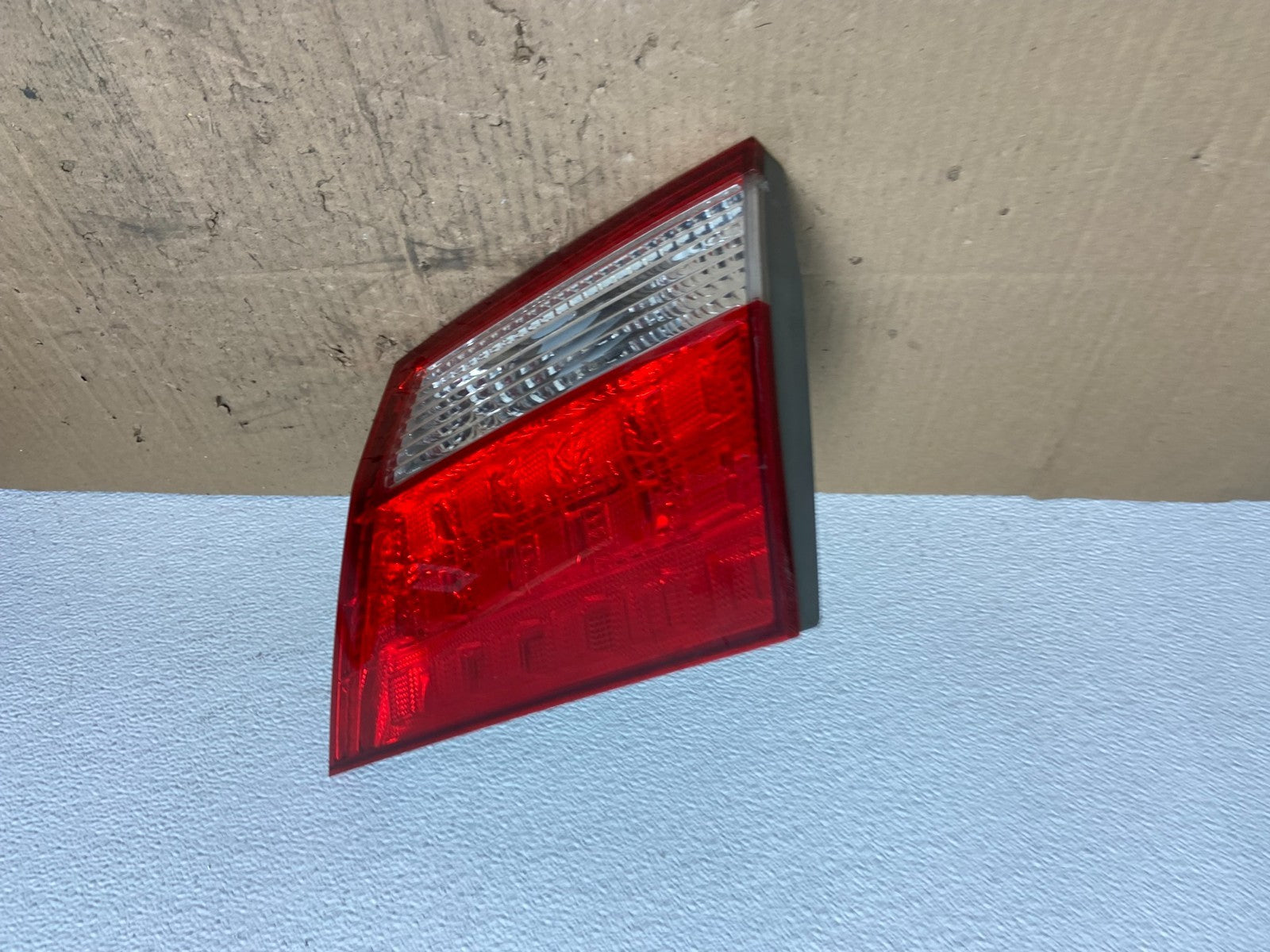 2005 2006 2007 Honda Odyssey Inner Right Passenger RH Tail Light AB8514 DW2