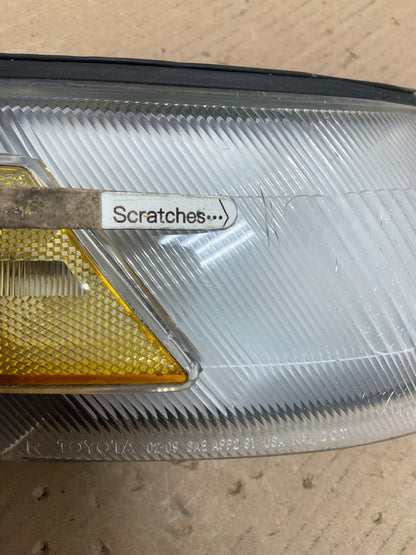 1993 to 1997 Toyota Corolla Right Passenger Corner Marker Turn Signal AE7304 DW3