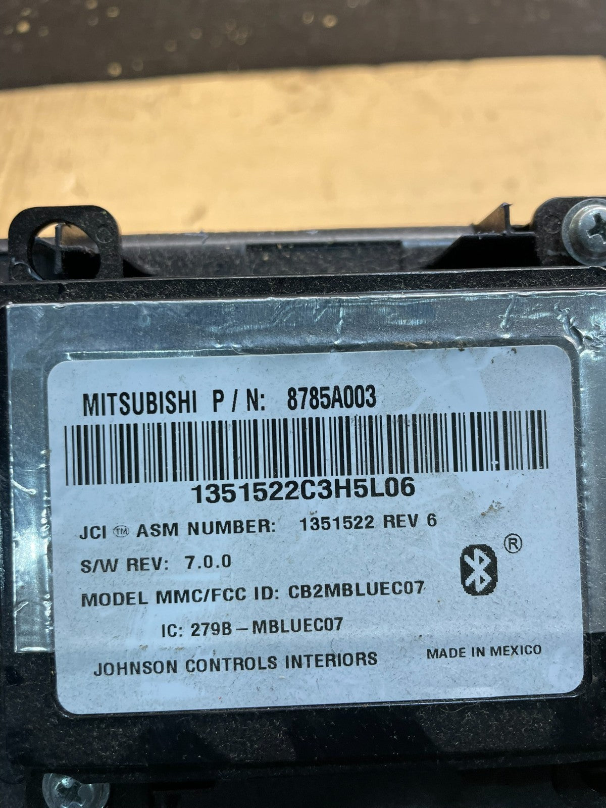 2014-2016 Mitsubishi Outlander A/C Heater Climate Control Radio Bezel W7089 DG6
