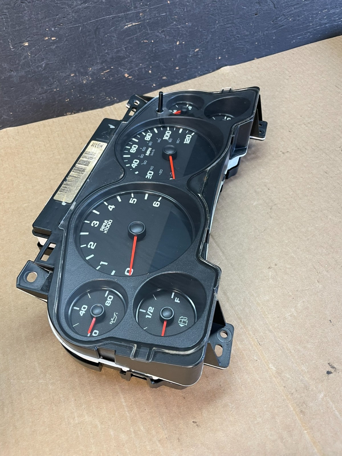 2007 to 2013 Chevrolet Silverado Suburban Cluster Gauge Speedometer af3579 DG1
