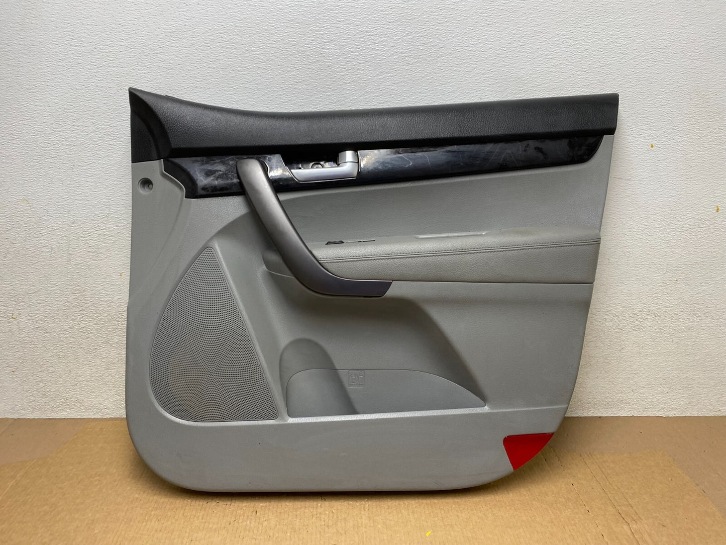 2014 2015 Kia Sorento Front Right Passenger RH Door Panel Trim G0145 DG10