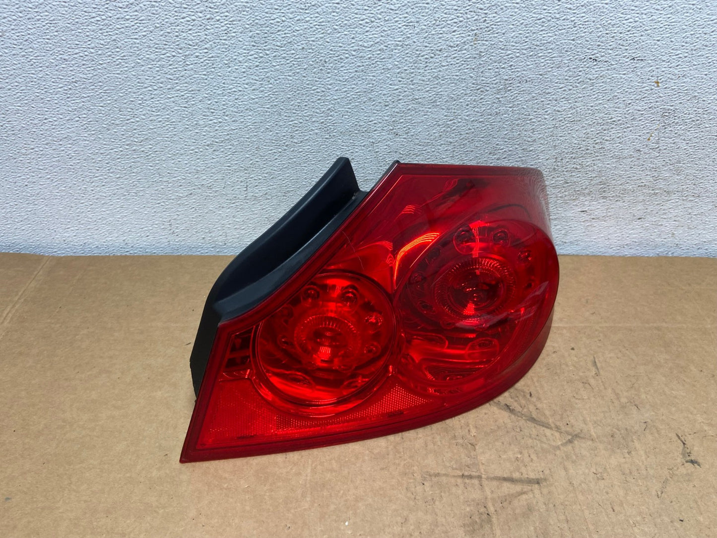 2007 to 2013 Infiniti G35 G37 Sedan Right Passenger Rh Tail Light AD6201 LK2