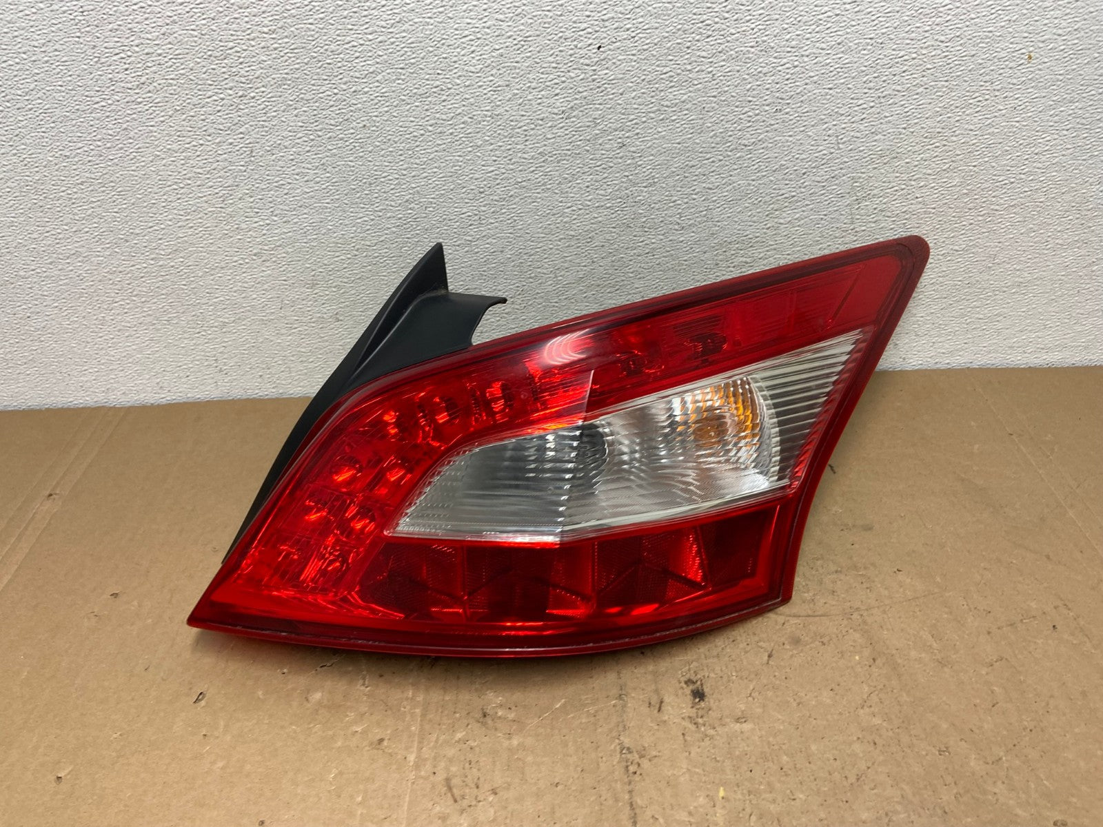 2009 2010 2011 Nissan Maxima Right Passenger RH Side Tail light AC5908 LK0