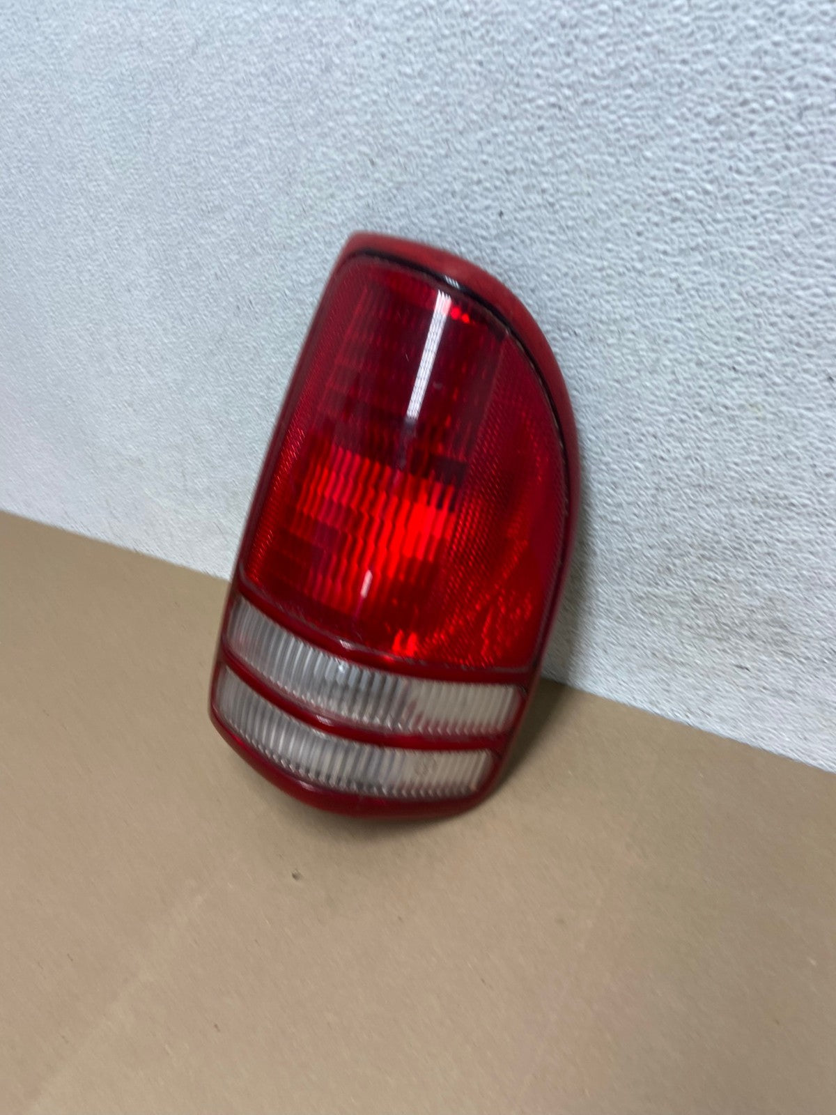 1997 - 2004 Dodge Dakota Right Passenger Rh Side Tail Light AE6614 LK1