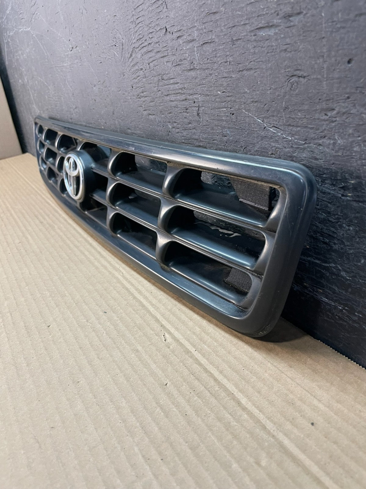 1998 1999 2000 Toyota RAV4 Front Upper Grill Grille ae9930 DG1