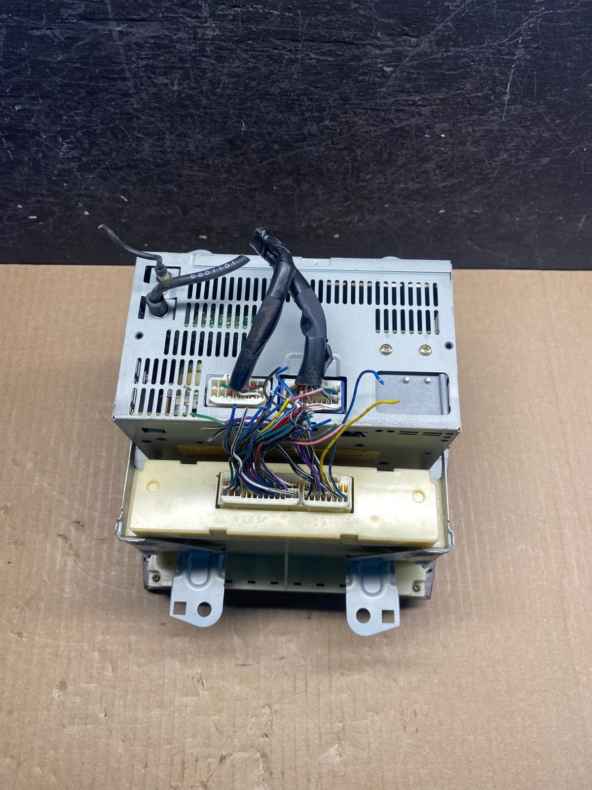2000 2001 Lexus Es300 Radio Receiver Tape Climate Control A/C AG38215