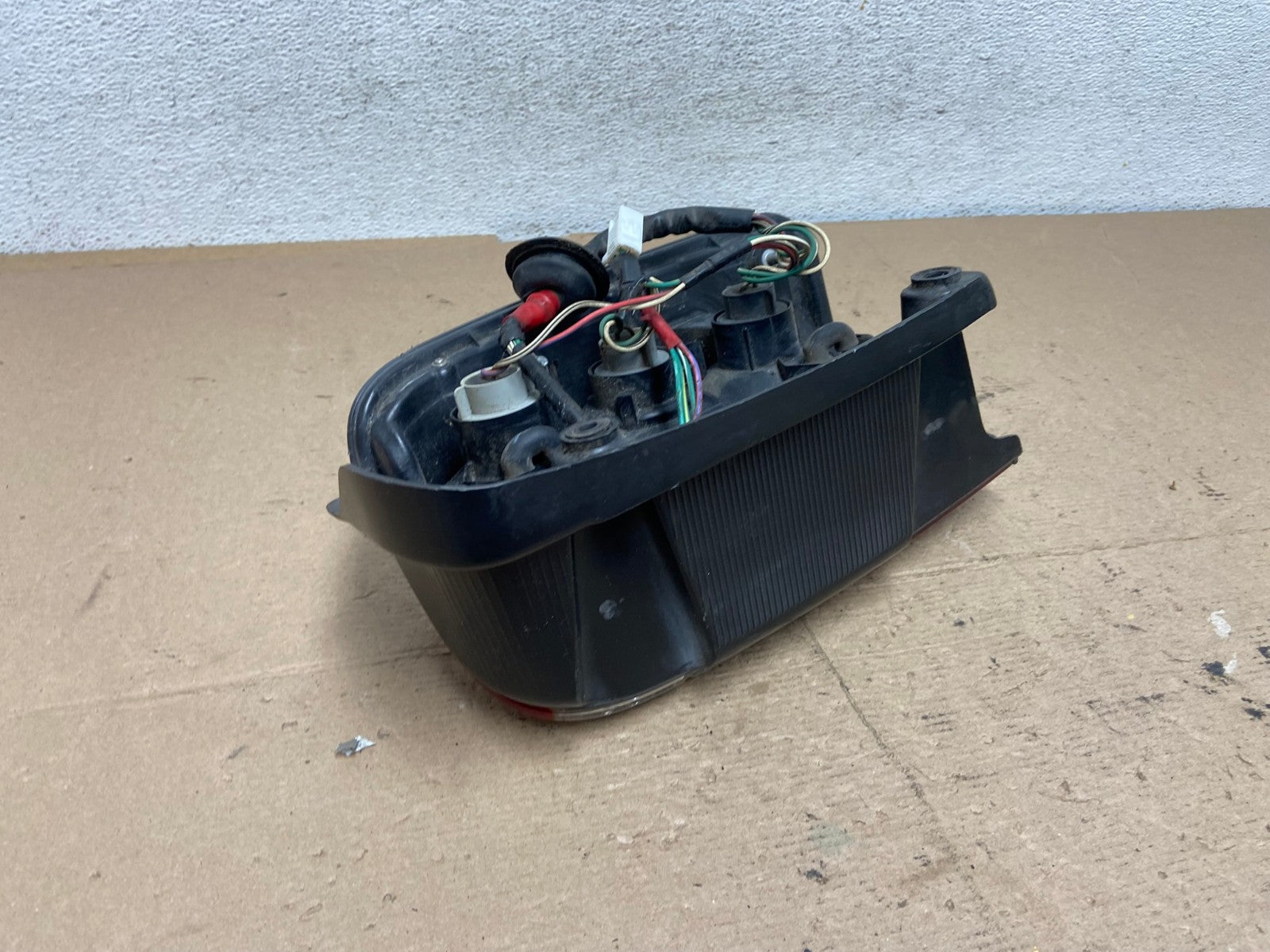 1996 to 2000 Toyota 4Runner Left Driver LH Side Tail Light AF5104 LK4