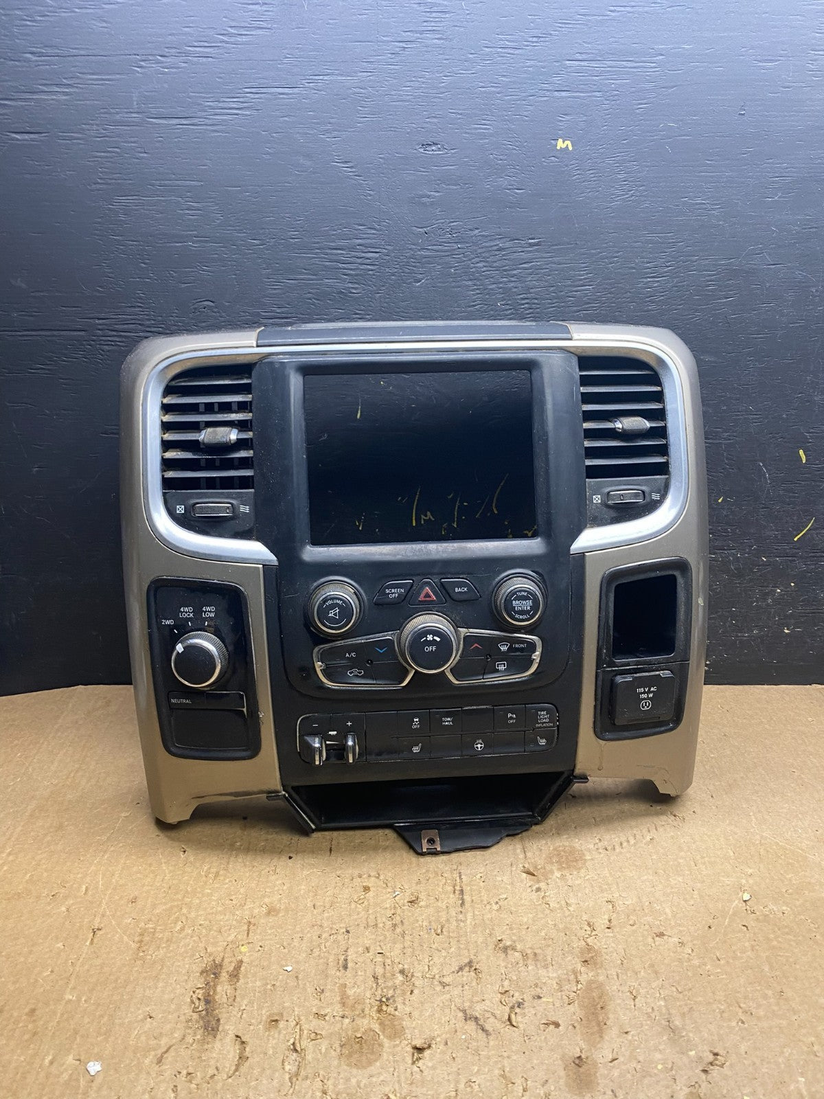 2013 to 2019 Dodge Ram 1500 2500 Climate Control Panel Display Z72630