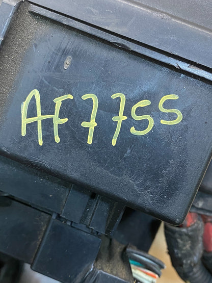 2007 Jeep Grand Cherokee Integrated Power Fuse Box 04692109ac af7755 DG7