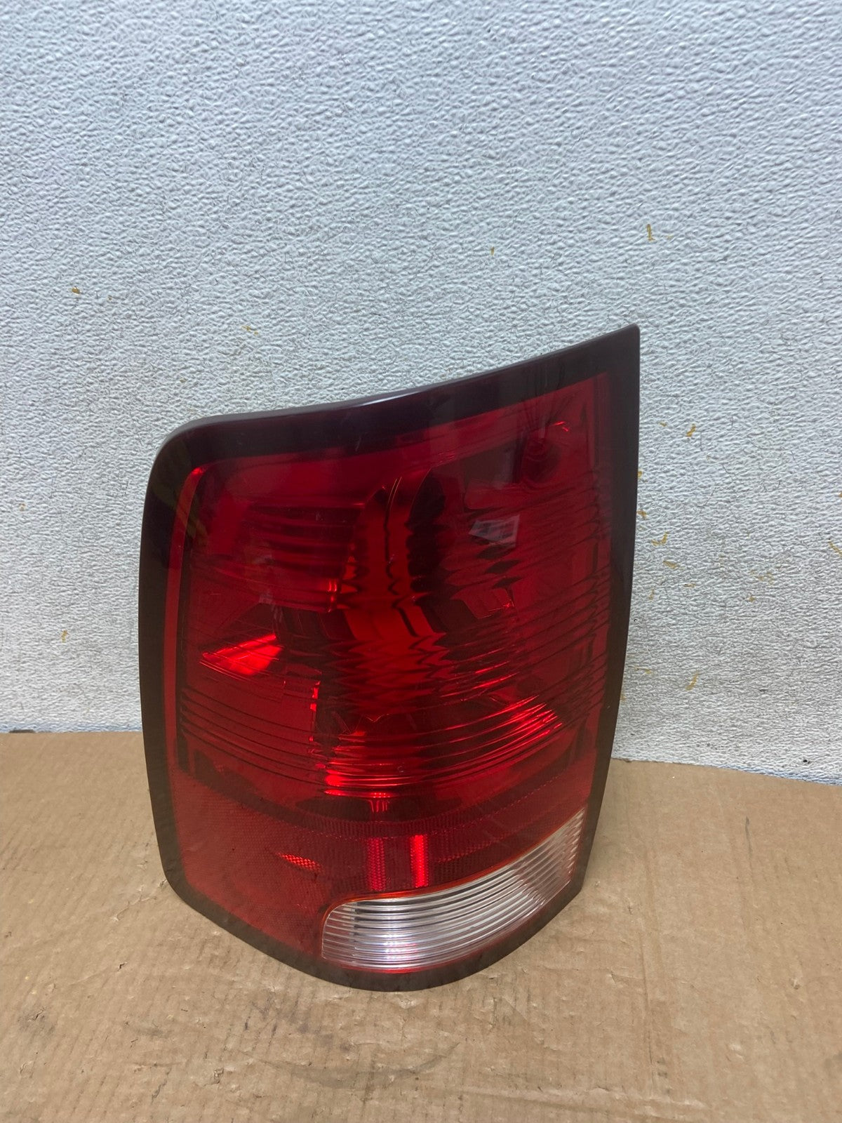 2010 to 2018 Dodge Ram 1500 Left Driver LH Side Tail Light AI7048 LK0