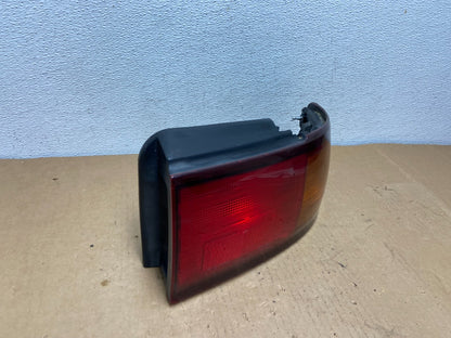 1995 - 1996 Toyota Camry Sedan Right Passenger Tail Light Lamp AC8536 DW2