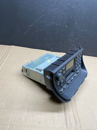 1998 to 2003 Jaguar XJ8 Vanden Plas Casette Radio AM/FM Tape Dash AB8730 DG1