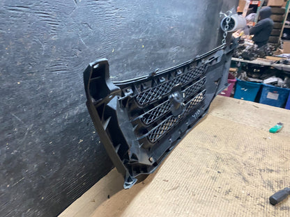 2008 2009 2010 Honda Odyssey Front Upper Grill Grille Oem V9626 DG7