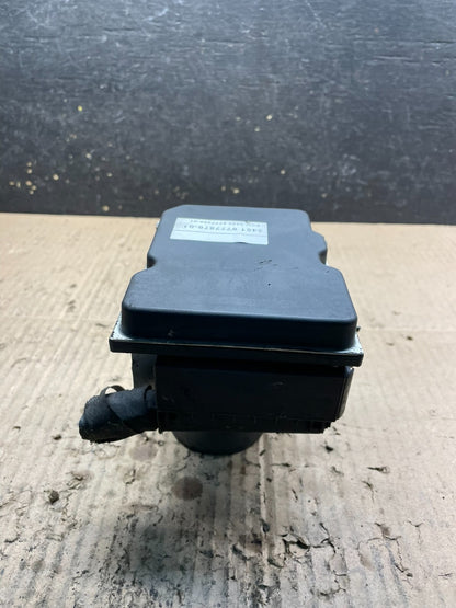 2006 to 2007 BMW 525i ABS Anti-Lock Brake Pump 6777878-01 OEM v5309 DG2