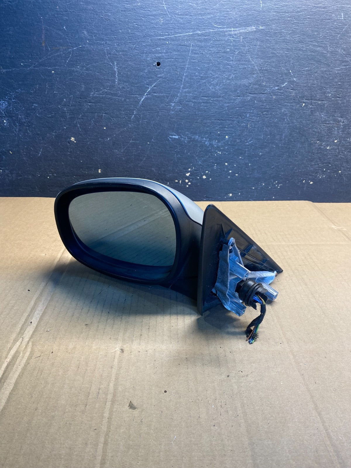 2009 to 2011 BMW 328i 335i Left Driver Lh Side View Door Mirror OEM AB2627 MS4
