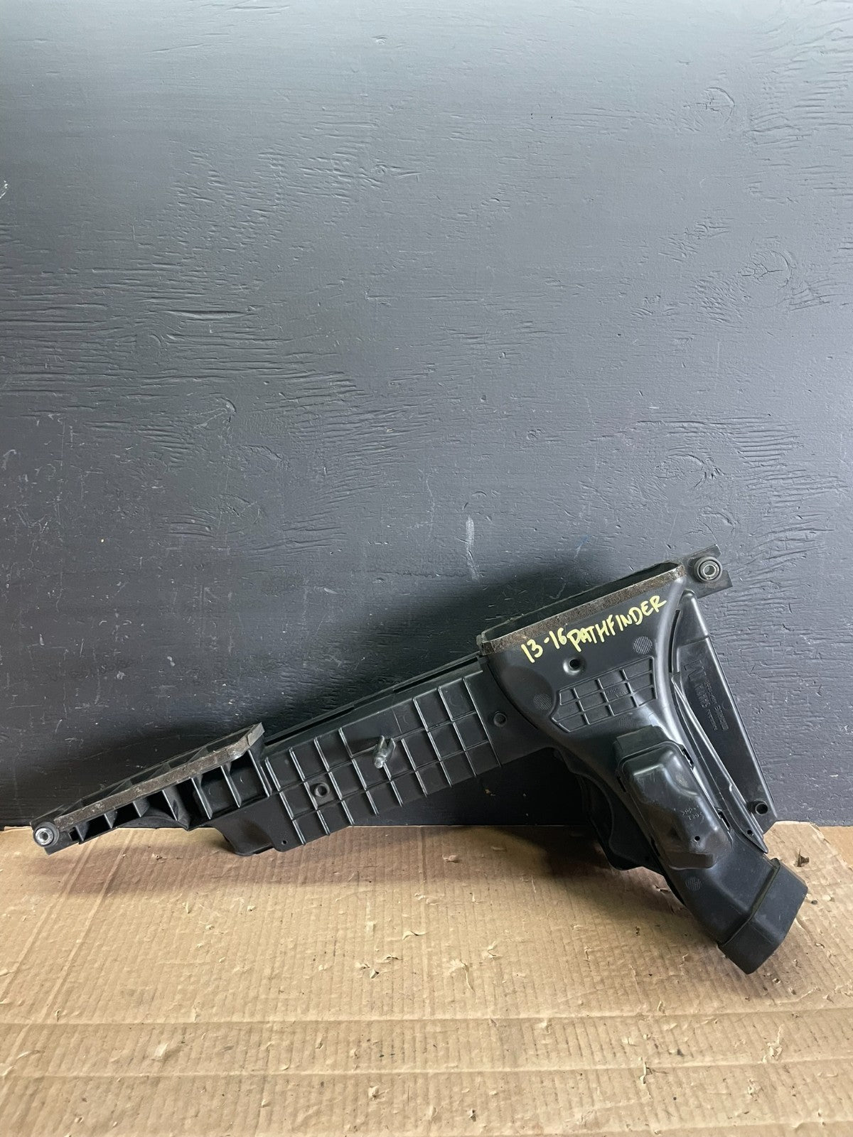 2013 to 2016 Nissan Pathfinder Upper Air Intake Duct OEM ab7820 DG6