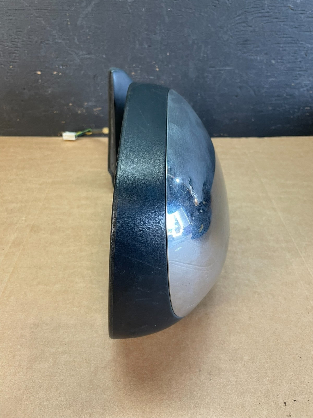 2000 to 2006 Toyota Tundra Right Passenger RH Side Door View Mirror AE3794 DW9