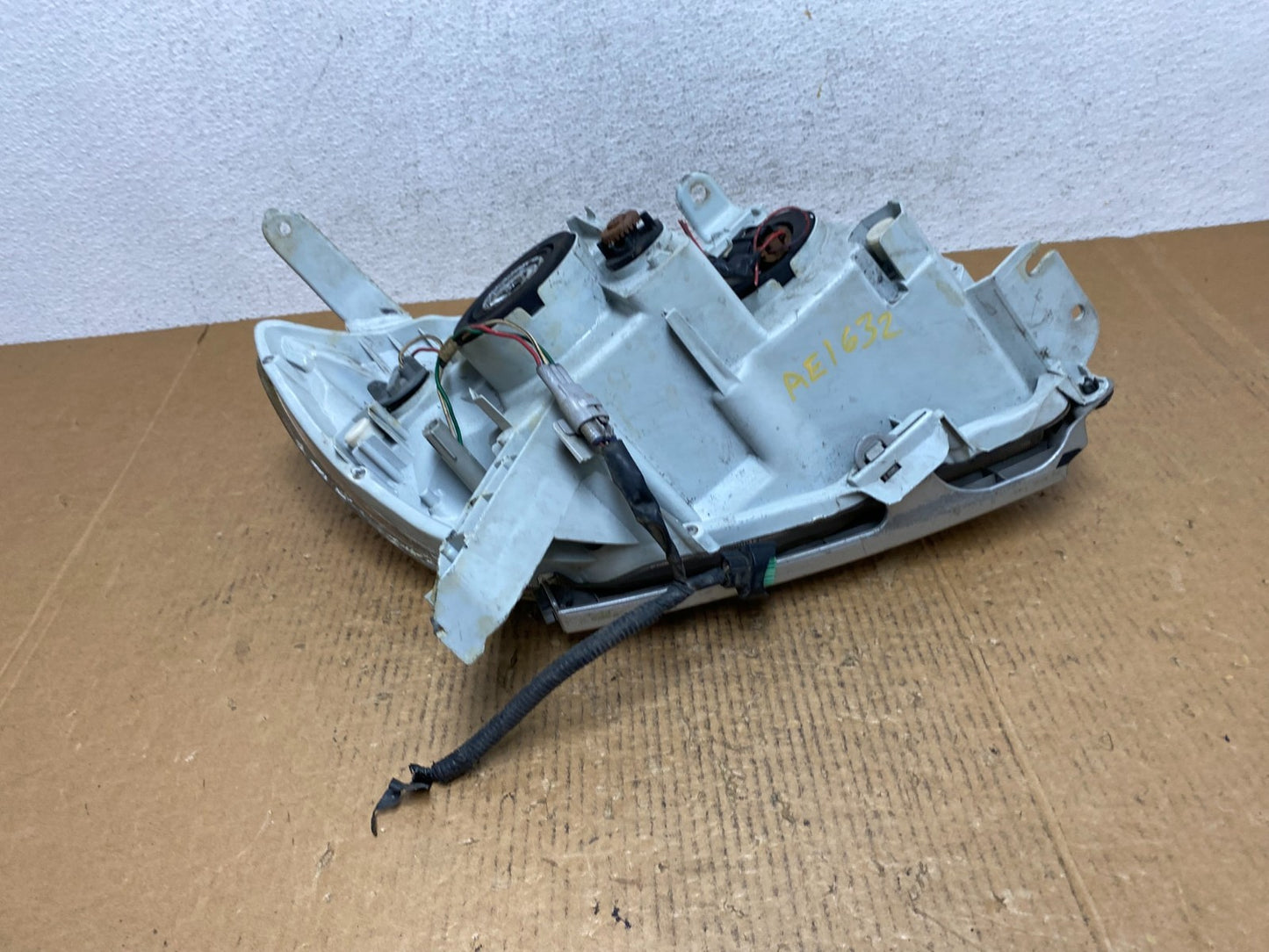 2006-2009 Toyota 4Runner Halogen Left Driver LH Projector Headlight AE1632 DG6