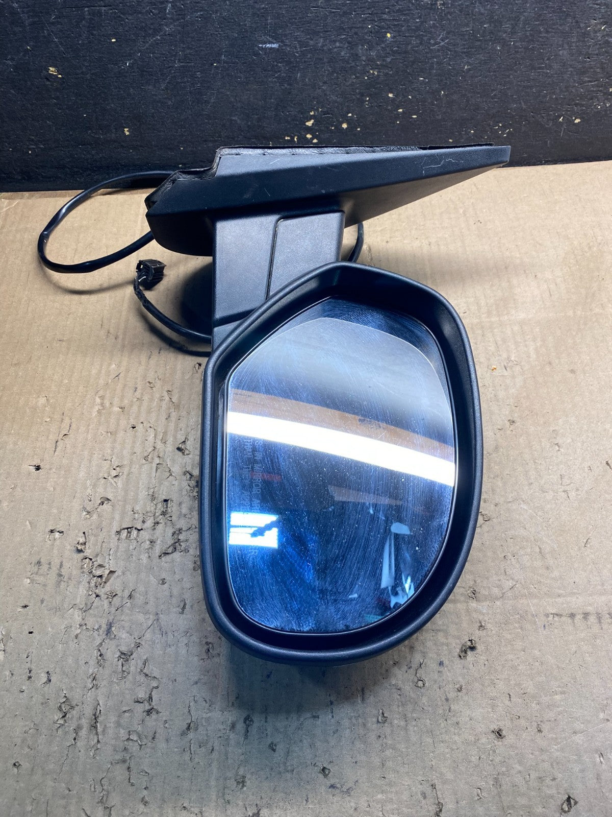 2007-2013 Chevrolet Tahoe Silverado Suburban Right Passenger Mirror AB00408 MS9