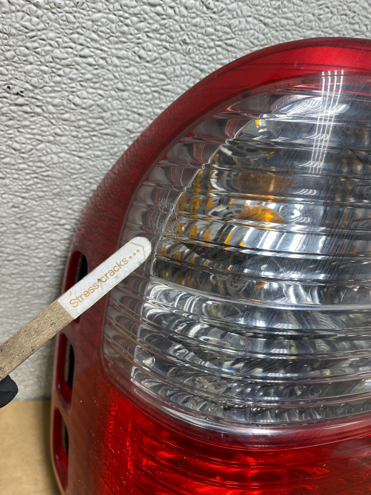 2000 to 2004 Isuzu Rodeo Left+Right Side Tail Lights OEM V6413 DW4