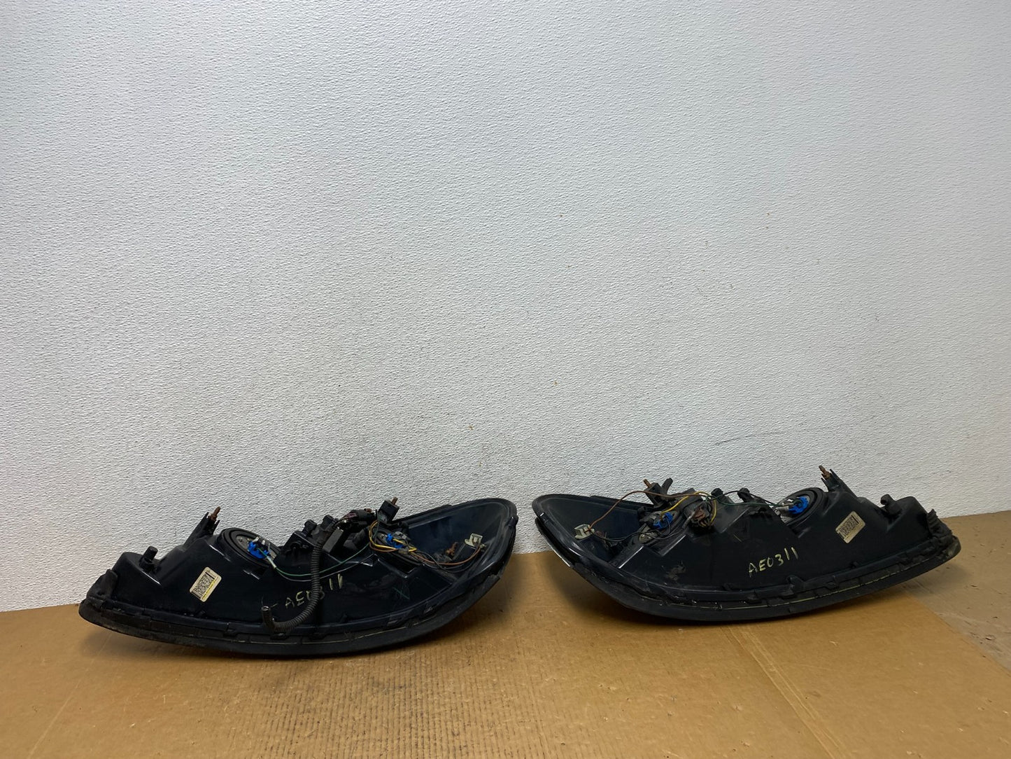 2004 to 2008 Pontiac Grand Prix Left+Right Side Black Headlights AE0311 DW8
