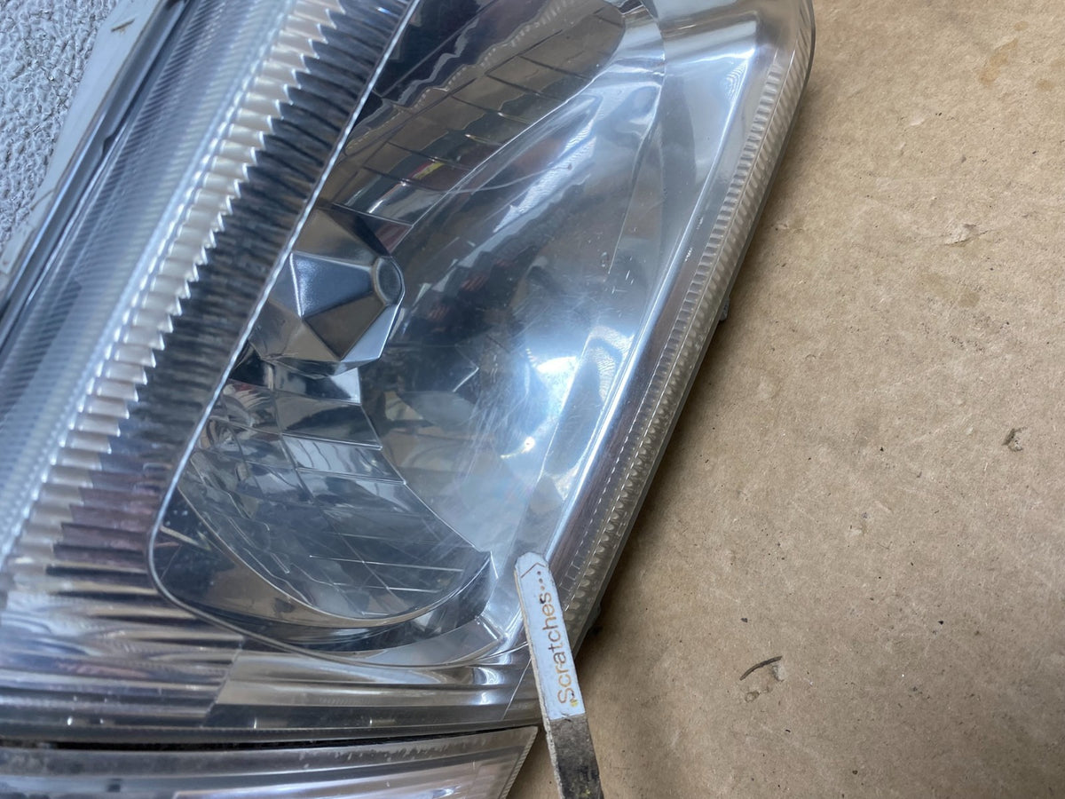 1999-2004 Nissan Pathfinder Left+Right Side Set Halogen Headlights AI2646 DW3